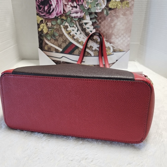 🥰MICHAEL Michael Kors Large Pocket Tote in Red with Brown Pocket - Picture 12 of 15